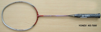 YONEX（尤尼克斯） NS-7000（红色）羽毛球拍