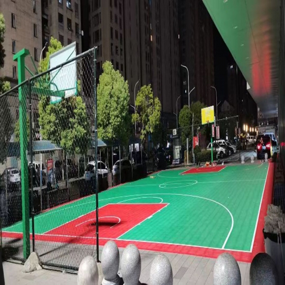 悬浮拼装地板篮球场
